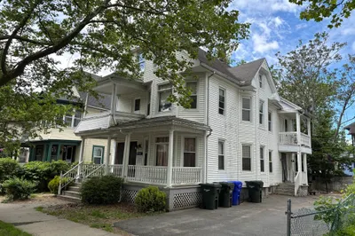 140 Yale St #1 1