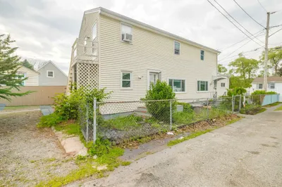 2078 Palmer St 1