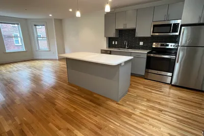 166 Newbury Street #4R 1