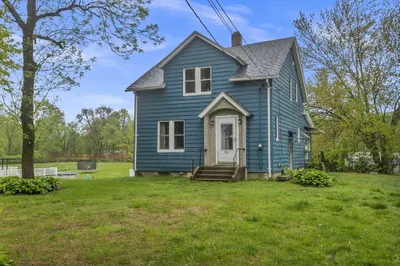 241 Meadow St 1