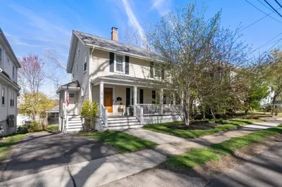 94 Grafton Ave 1