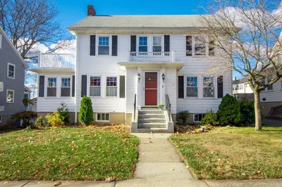 97 Standish Rd