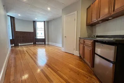 868 Beacon St #2 1