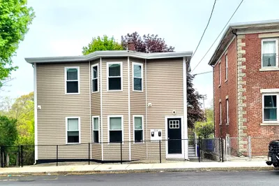 518 Charles St 1