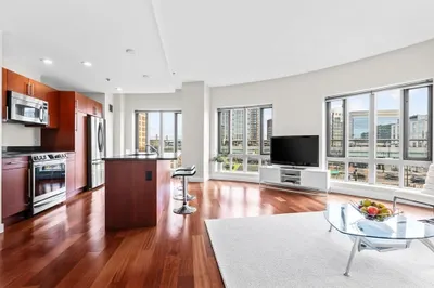 17 Otis St #410