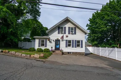 18 Fair St