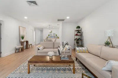 1 Davenport St #3