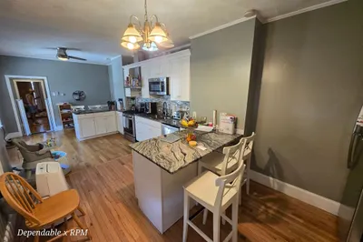 25 Clarence St #1 1