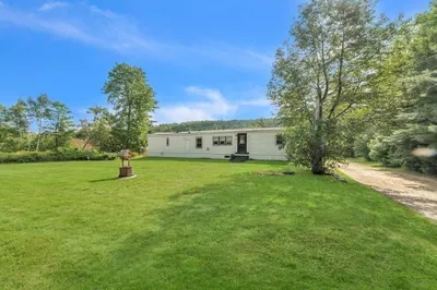85 Hollow Rd