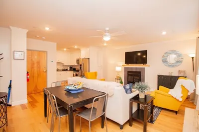 1008-4 Tremont St #Furnished