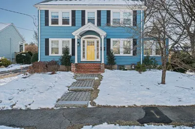 18 Park St
