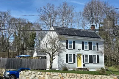936 Commercial St 1
