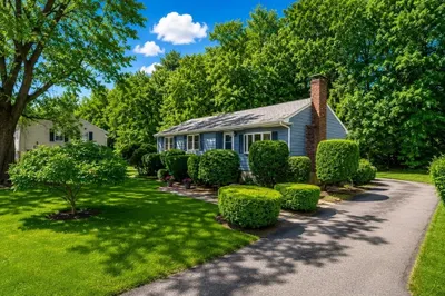 33 Daniel Dr
