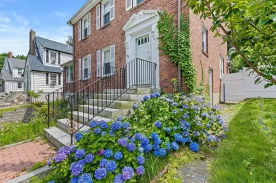 922 Furnace Brook Pkwy 1