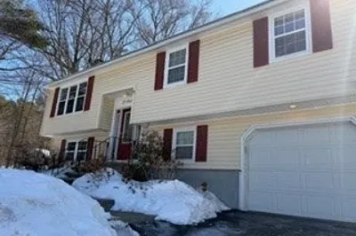 23 Floyd St 1