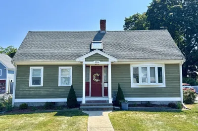 126 S Main St