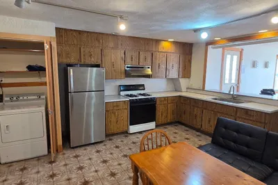 172 Webster St #3 1