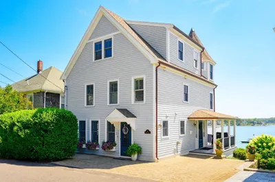 67 Hampton Circle 1