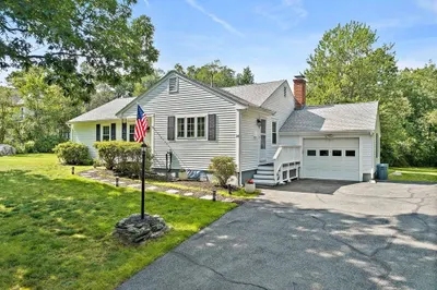 24 Old Lowell Rd