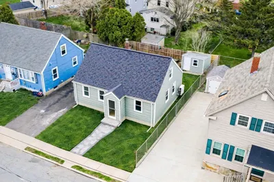 37 Vine St