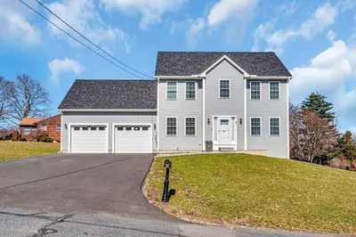 51 Fairlawn St 1