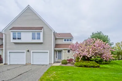 2205 Boston Rd #N137 1