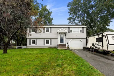22 Crestshire Drive 1