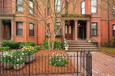 381 Beacon Street 1