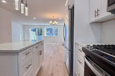 48 Alcott Cir #48 1