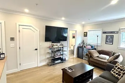 32 Blaine Street #1