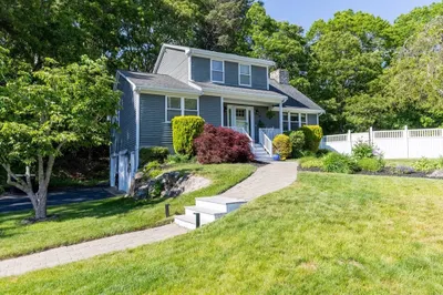 15 Heritage Rd 1
