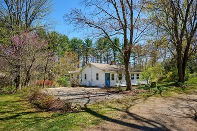 7 Pine Valley Rd