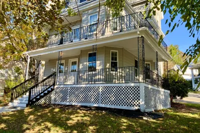 21-23 Bow St #1