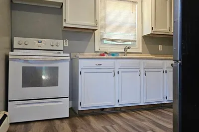 96 Summit St #2