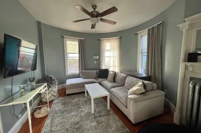 22 Pleasant St #1