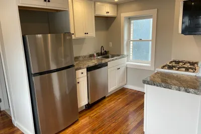 46 Court St #3