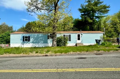 242 Old Warren Rd 1