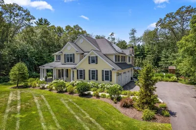 161 Farm St 1