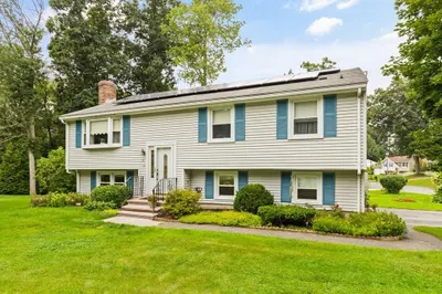 11 Sherwood Dr 1