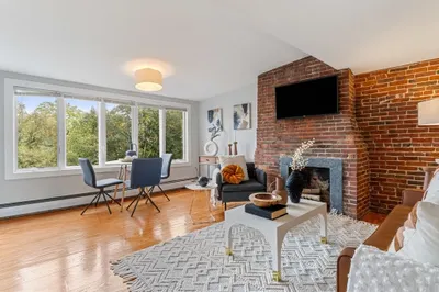 21 Harvard St #4