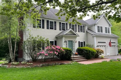 125 Hudson Road 1
