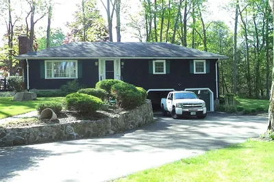 114 Old County Rd #2