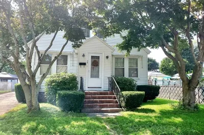 24 Channing St 1
