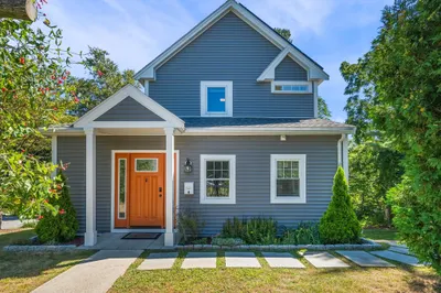 4 Lynwood Ave 1