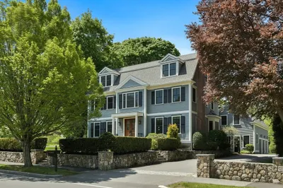 217 Waltham Street 1