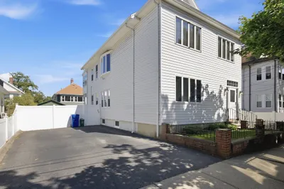 35-37 Amherst St 1