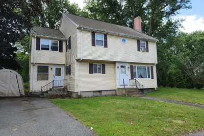 1206 Main St