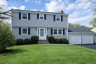 16 Briarwood Avenue