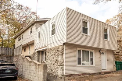 7 Sluice Rd