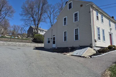 231 Lakeside Ave #2 1